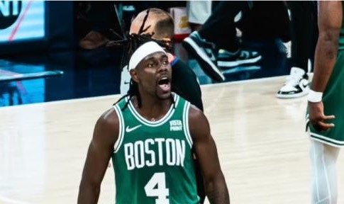 星空体育官网-一攻一防杀死系列赛悬念！送走霍勒迪，雄鹿后悔吗？