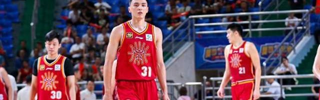 星空投注-山西男篮拒绝爆冷！5分险胜美国明星队，原帅大爆发，考辛斯19分