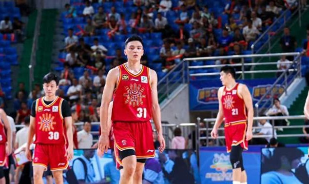 星空投注-山西男篮拒绝爆冷！5分险胜美国明星队，原帅大爆发，考辛斯19分