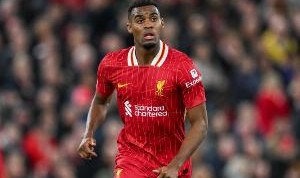 赫拉芬贝赫：教练看到了我作为6号位的潜力 我需要更好地预测比赛