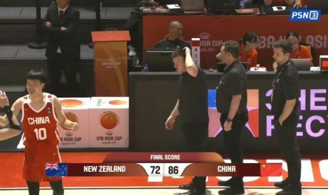 星空体育-有点巧！U16男篮和成年国家队均击败新西兰重返决赛 分差都是14分