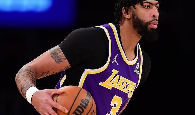 星空体育平台-手腕伤势让浓眉迷失手感 贝弗利接球三分自比库里