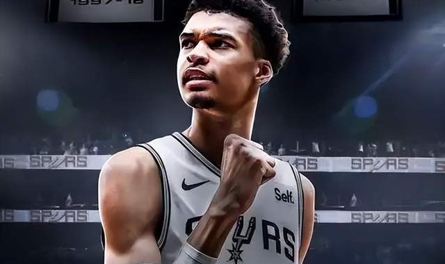 只差1场：文班亚马的肋骨，与NBA最荒诞的规则